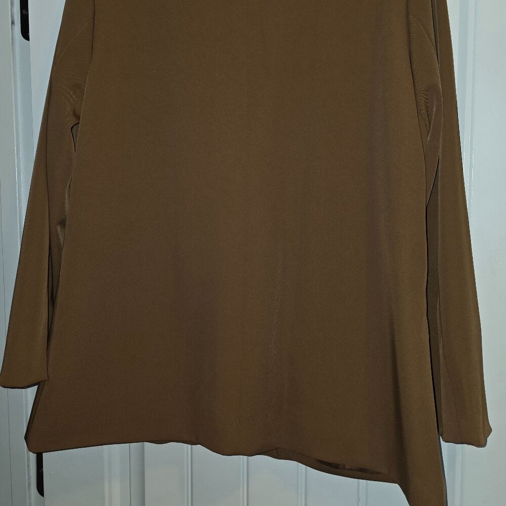 Blazer - Picture 5 of 5